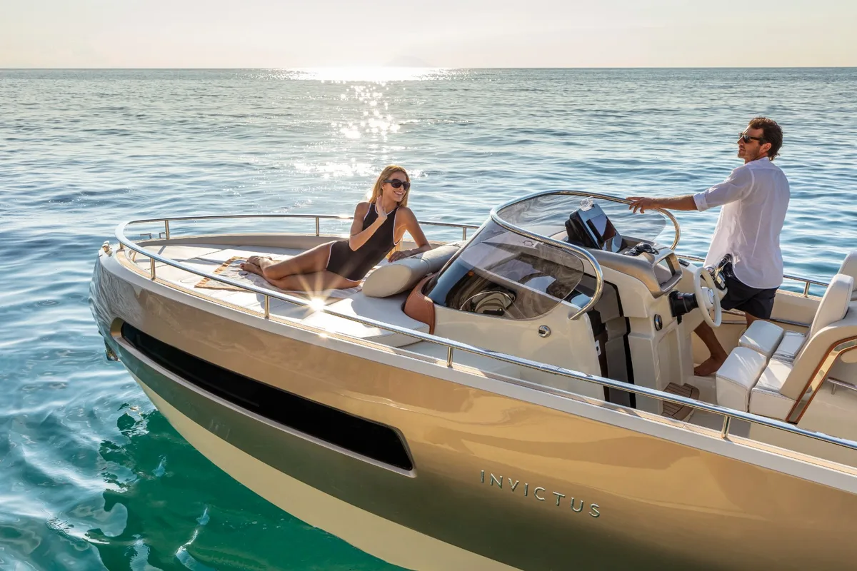 2026 Invictus INVICTUS GT  280S new yacht for sale Port Adriano Mallorca – aft deck and swim platform