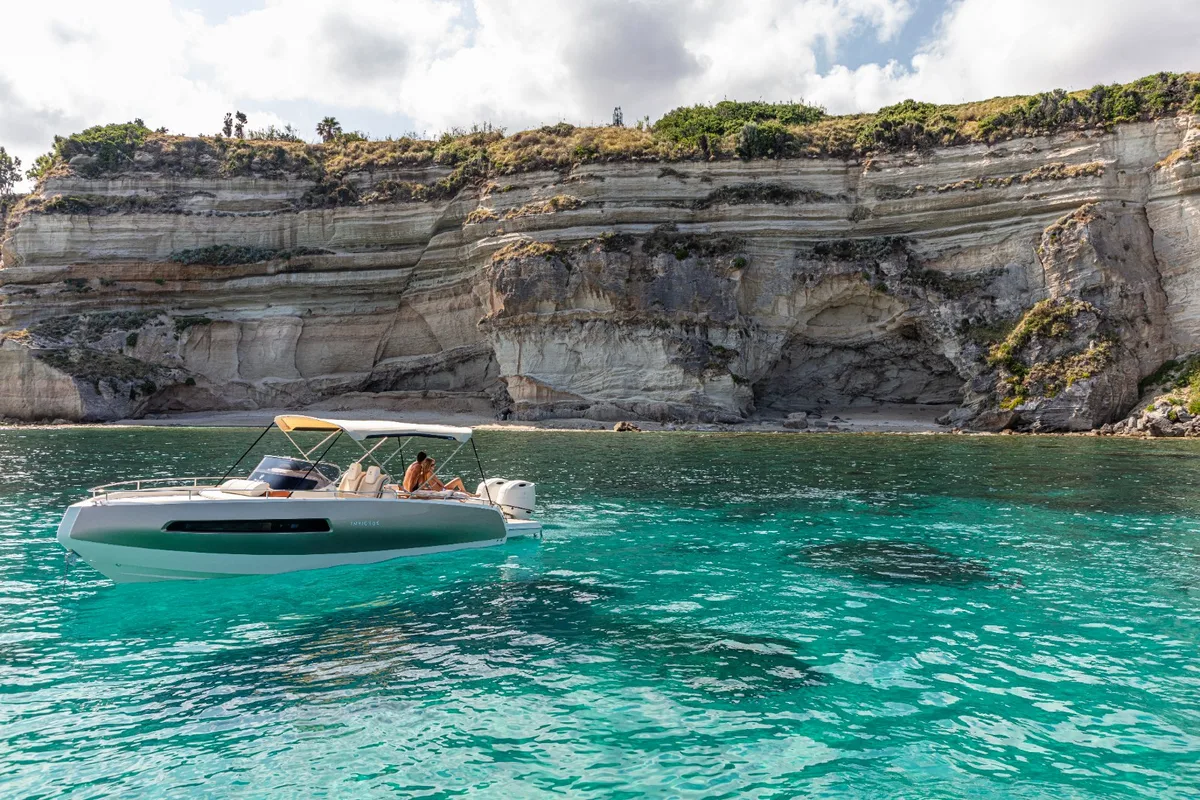 2026 Invictus INVICTUS GT  280S new yacht for sale Port Adriano Mallorca – engine bay