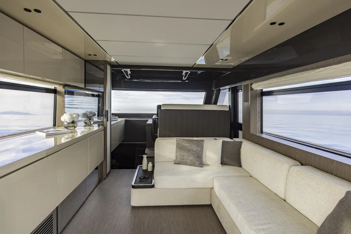 2026 Invictus INVICTUS ST 550 new yacht for sale Port Adriano Mallorca – aft deck and swim platform
