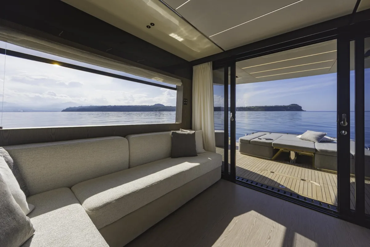 2026 Invictus INVICTUS ST 550 new yacht for sale Port Adriano Mallorca – engine bay