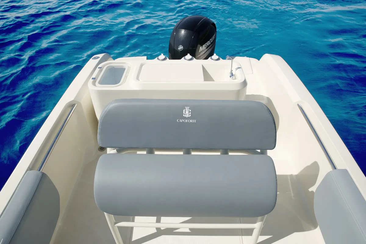 2026 Capoforte INVICTUS CAPOFORTE  HX200 new yacht for sale Port Adriano Mallorca – starboard side exterior