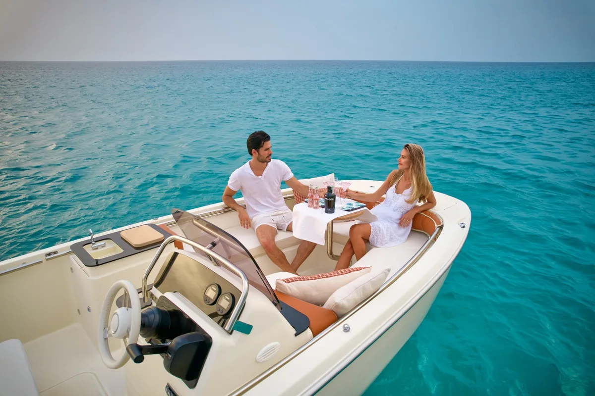 2026 Capoforte INVICTUS CAPOFORTE SX 200 new yacht for sale Port Adriano Mallorca – deck hardware detail