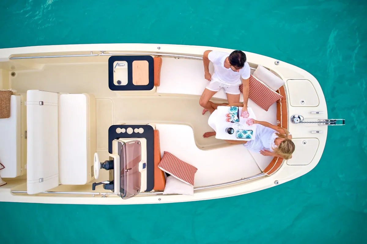 2026 Capoforte INVICTUS CAPOFORTE SX 200 new yacht for sale Port Adriano Mallorca – anchor and foredeck