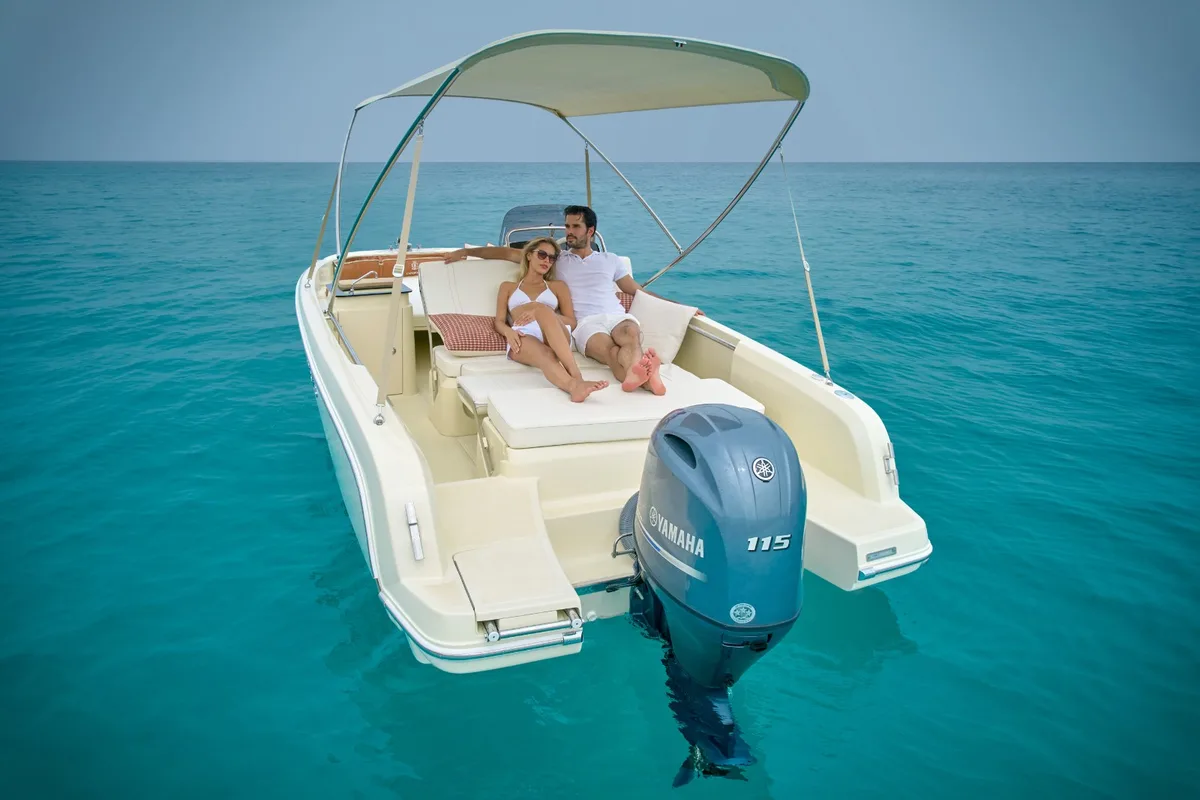 2026 Capoforte INVICTUS CAPOFORTE SX 200 new yacht for sale Port Adriano Mallorca – navigation console