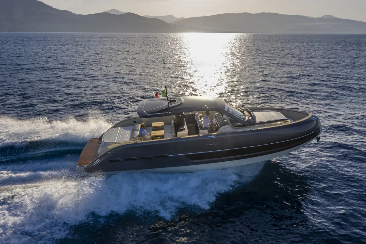 2026 Invictus INVICTUS TT 460 new yacht for sale Port Adriano Mallorca – stern view