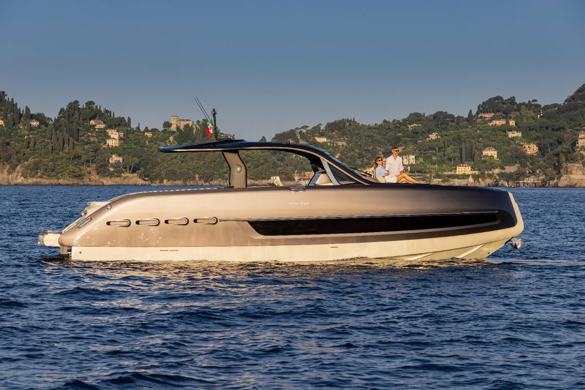2026 Invictus INVICTUS TT 460 new yacht for sale Port Adriano Mallorca – detail view 16