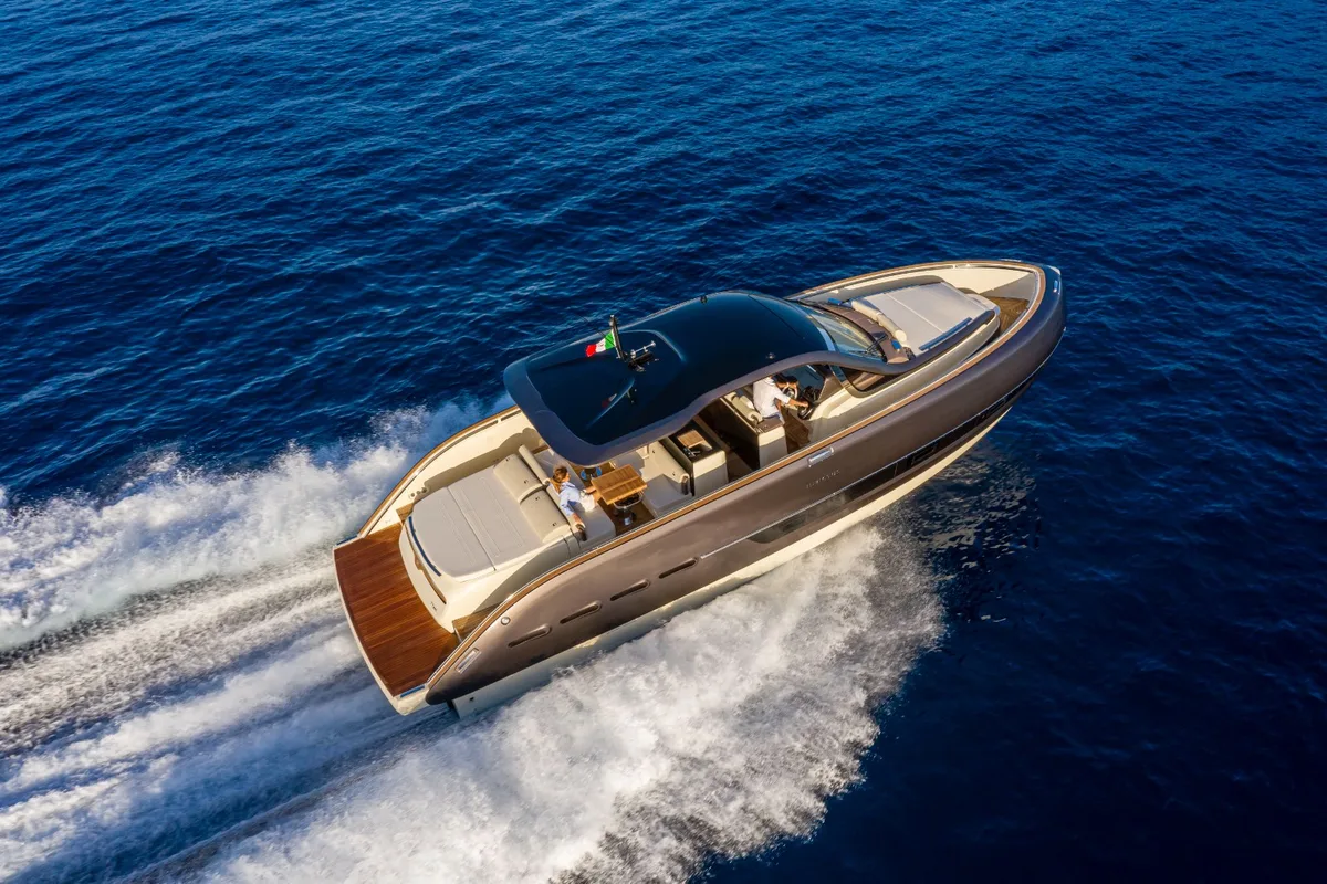 2026 Invictus INVICTUS TT 460 new yacht for sale Port Adriano Mallorca – detail view 17
