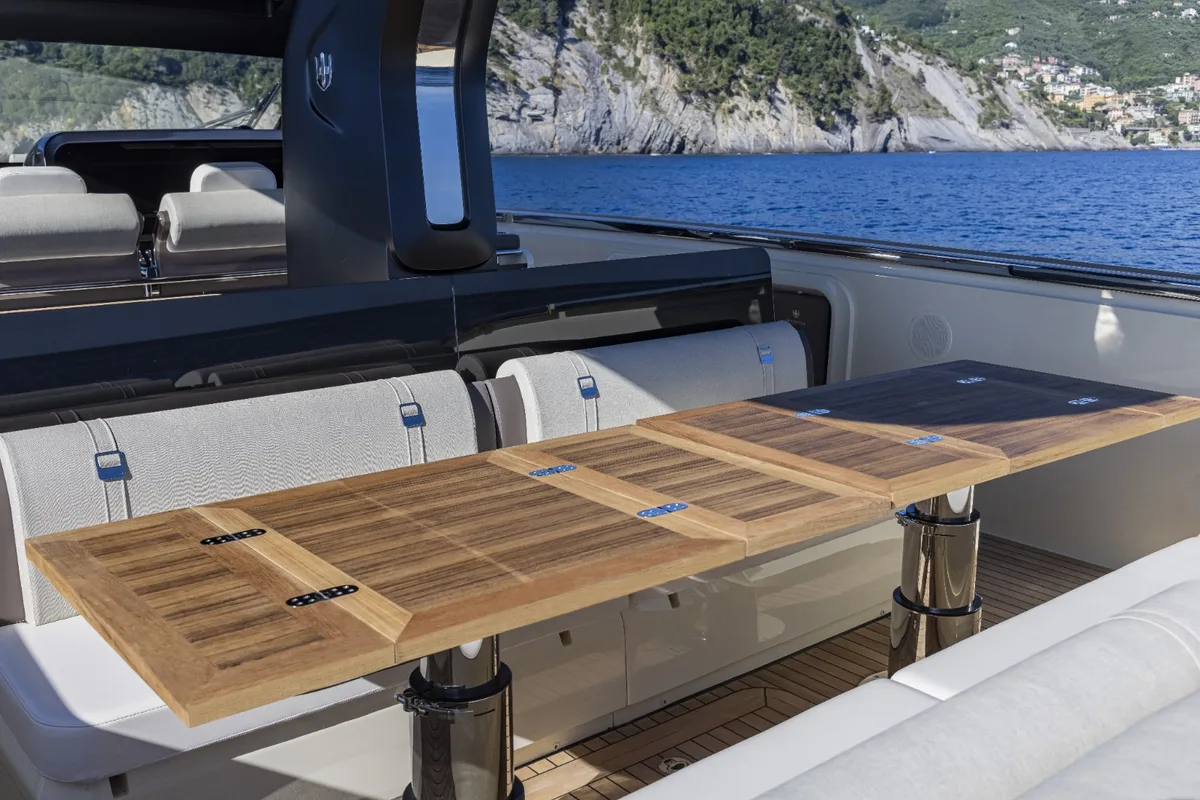 2026 Invictus INVICTUS TT 460 new yacht for sale Port Adriano Mallorca – navigation console