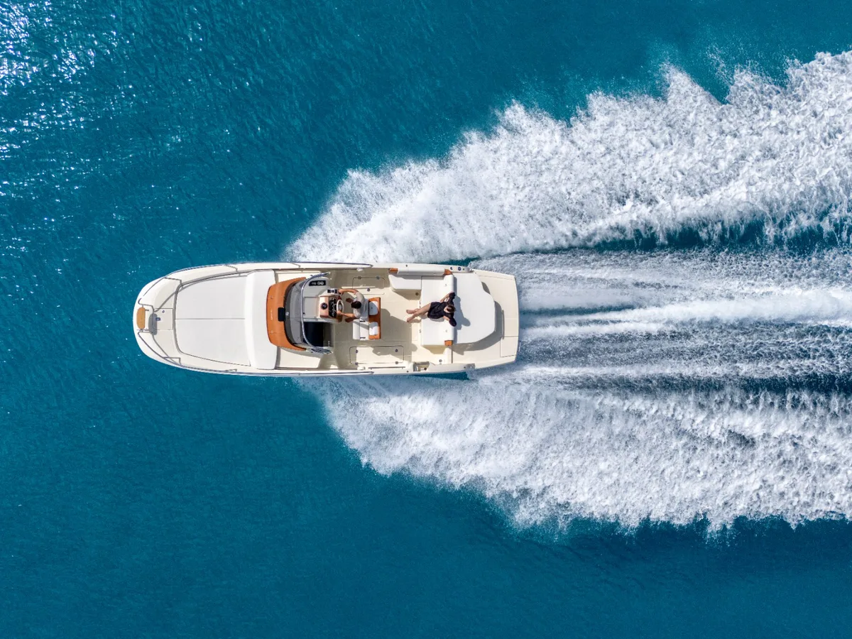 2026 Capoforte INVICTUS CAPOFORTE CXi 280 new yacht for sale Port Adriano Mallorca – stern view