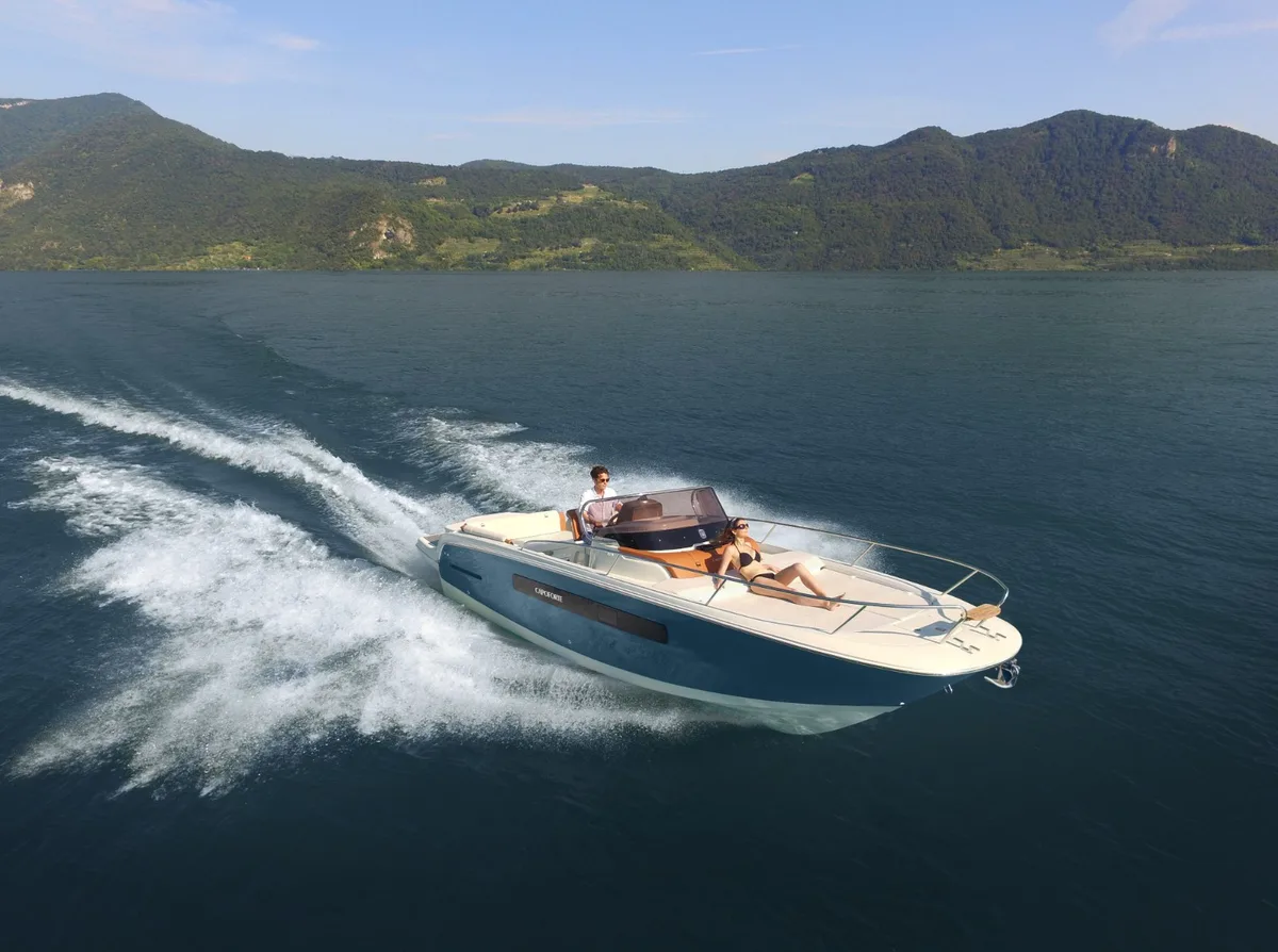 2026 Capoforte INVICTUS CAPOFORTE CXi 280 new yacht for sale Port Adriano Mallorca – flybridge