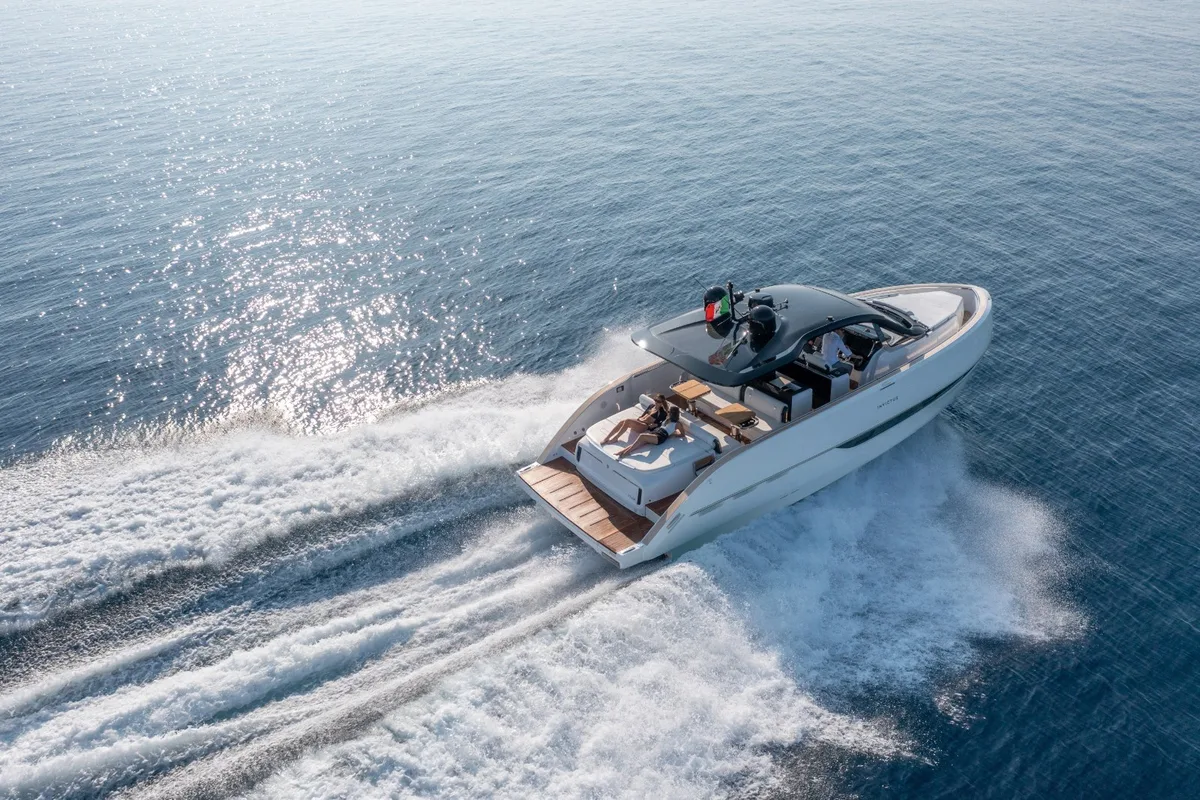 2026 Invictus INVICTUS TT 420 new yacht for sale Port Adriano Mallorca – port side exterior