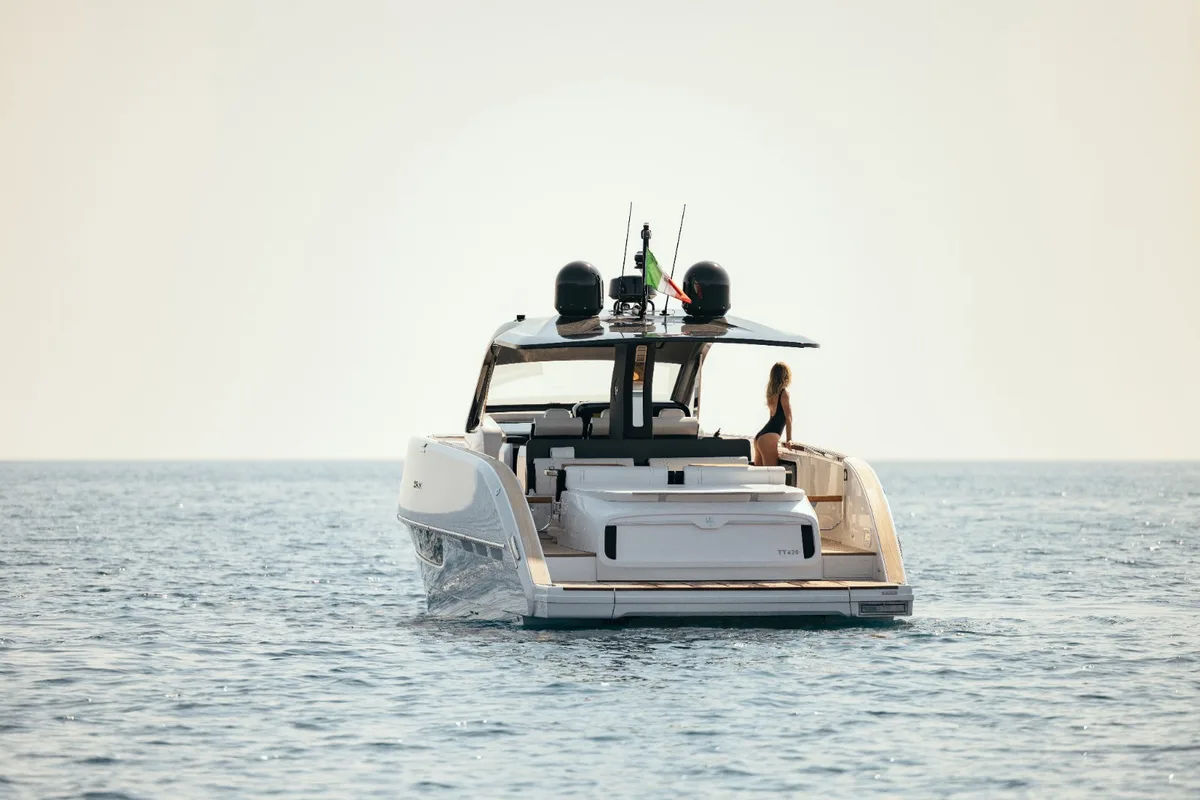 2026 Invictus INVICTUS TT 420 new yacht for sale Port Adriano Mallorca – engine bay