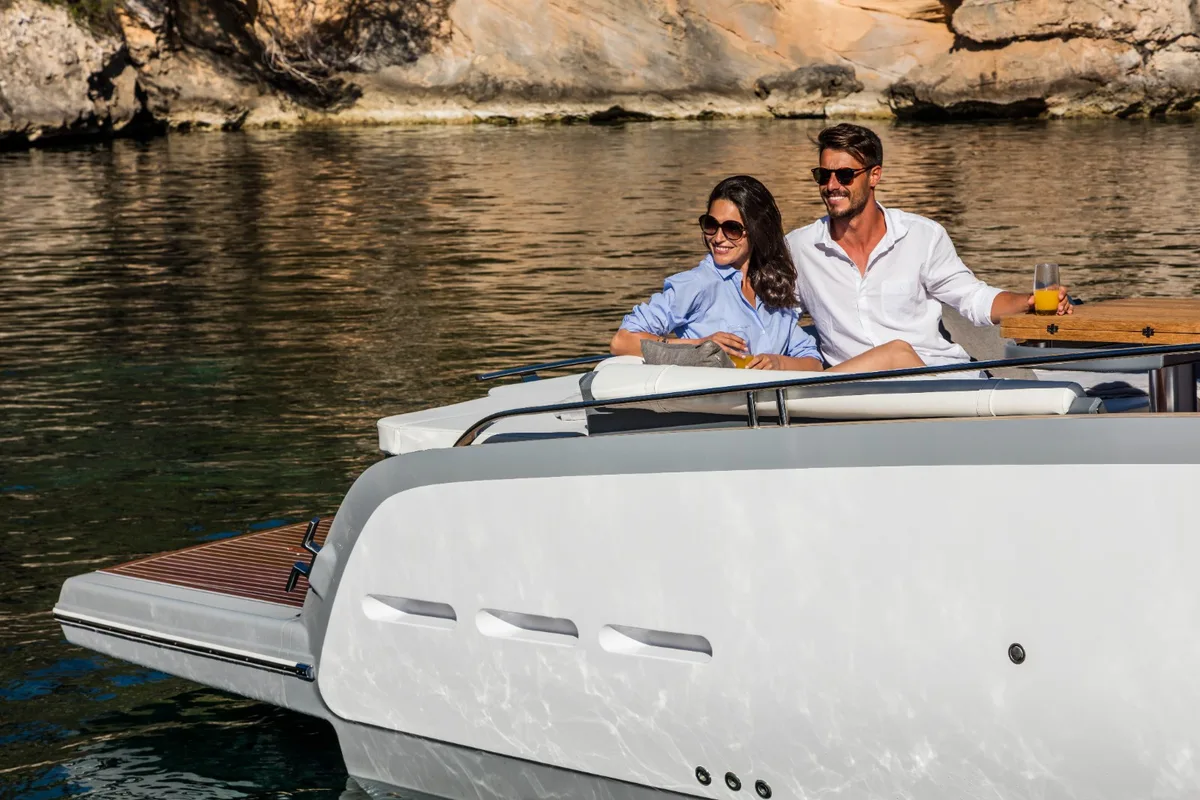 2026 Invictus INVICTUS GT 370  new yacht for sale Port Adriano Mallorca – aft deck and swim platform