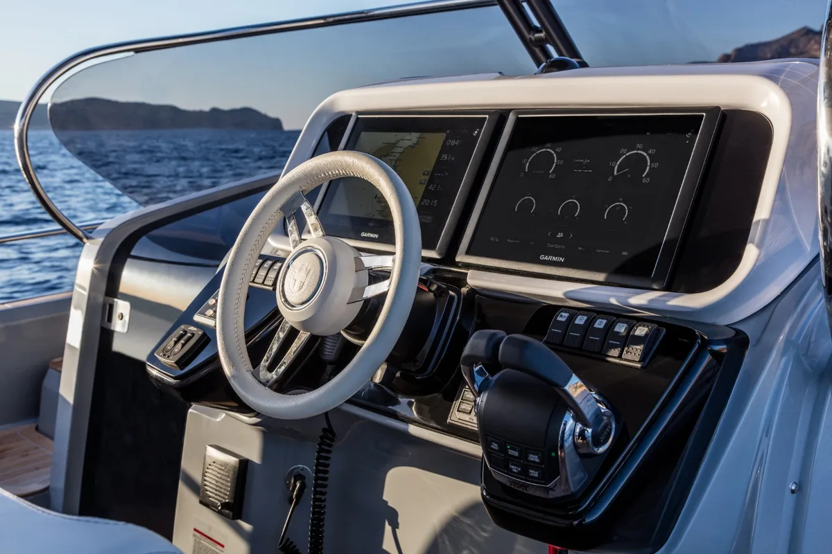 2026 Invictus INVICTUS GT 370  new yacht for sale Port Adriano Mallorca – engine bay