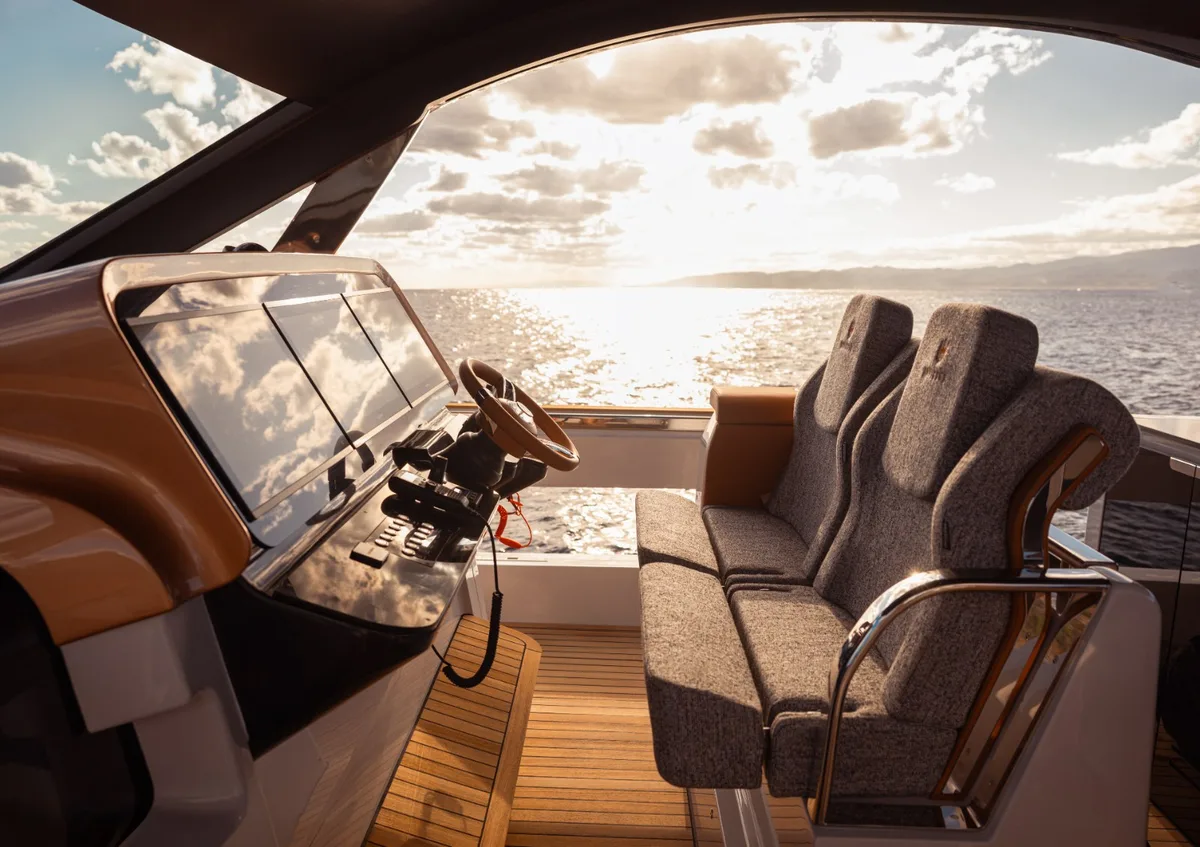 2026 Invictus INVICTUS TT 550 new yacht for sale Port Adriano Mallorca – detail view
