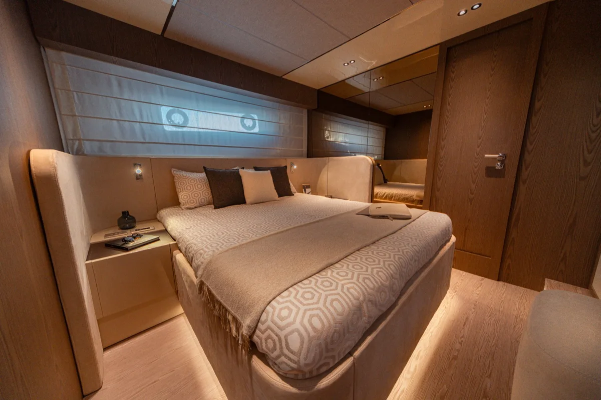 2026 Invictus INVICTUS TT 550 new yacht for sale Port Adriano Mallorca – aft view