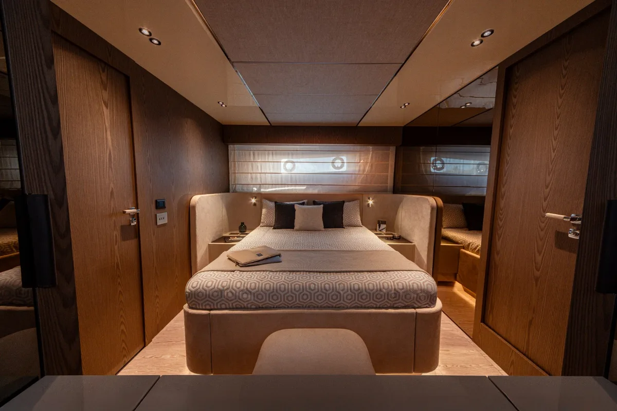 2026 Invictus INVICTUS TT 550 new yacht for sale Port Adriano Mallorca – detail view 16
