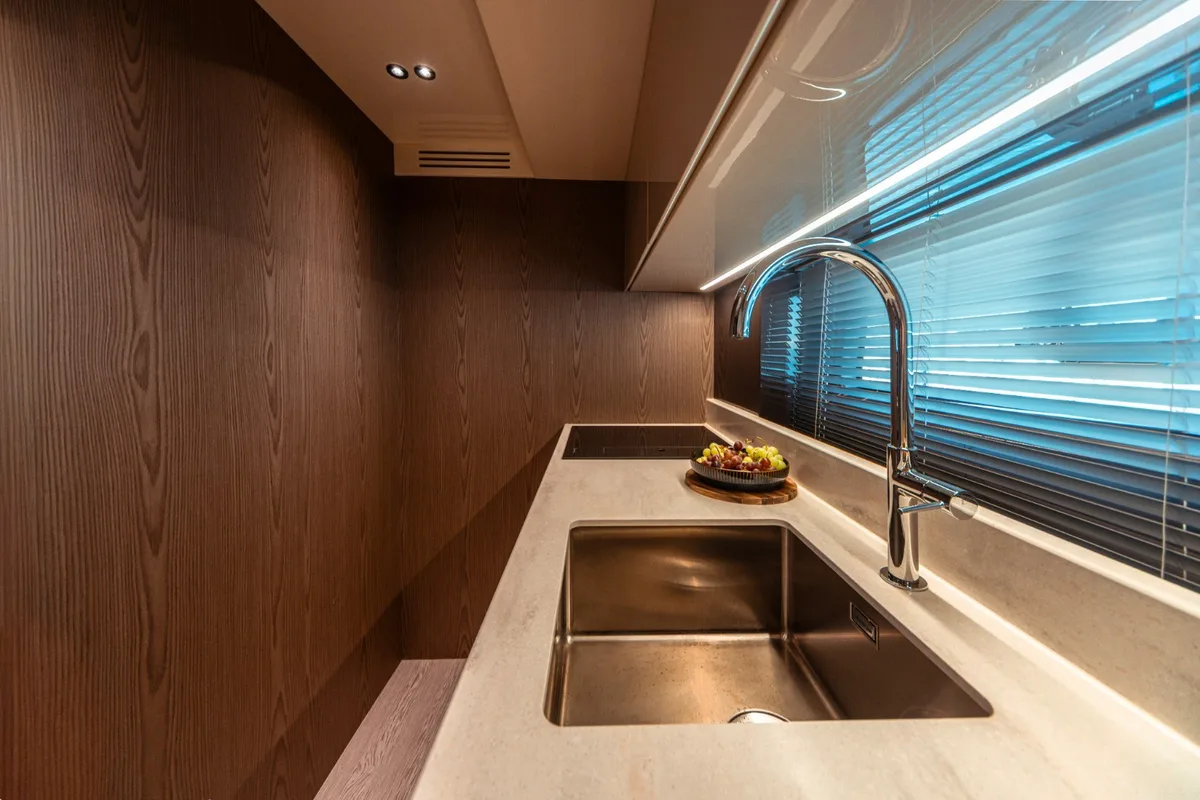 2026 Invictus INVICTUS TT 550 new yacht for sale Port Adriano Mallorca – detail view 22