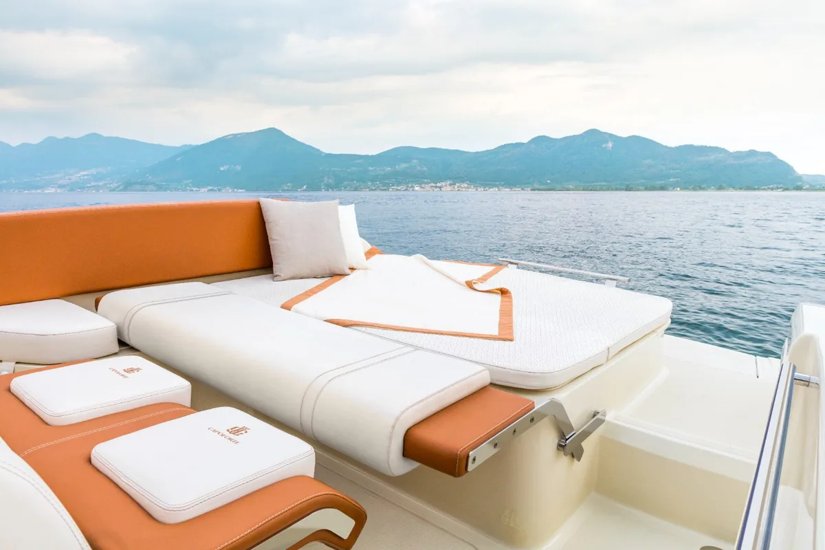 2026 Capoforte INVICTUS CAPOFORTE CX250i new yacht for sale Port Adriano Mallorca – aft deck and swim platform