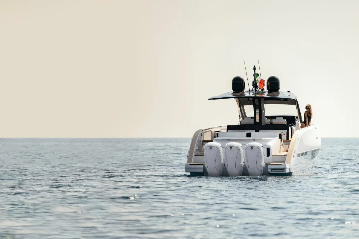2026 Invictus INVICTUS TT 420 S new yacht for sale Port Adriano Mallorca – starboard side exterior