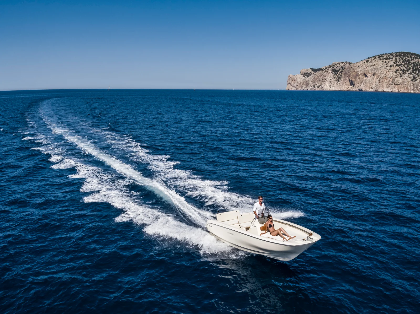 2026 Capoforte INVICTUS CAPOFORTE 190 FX new yacht for sale Port Adriano Mallorca – port side exterior