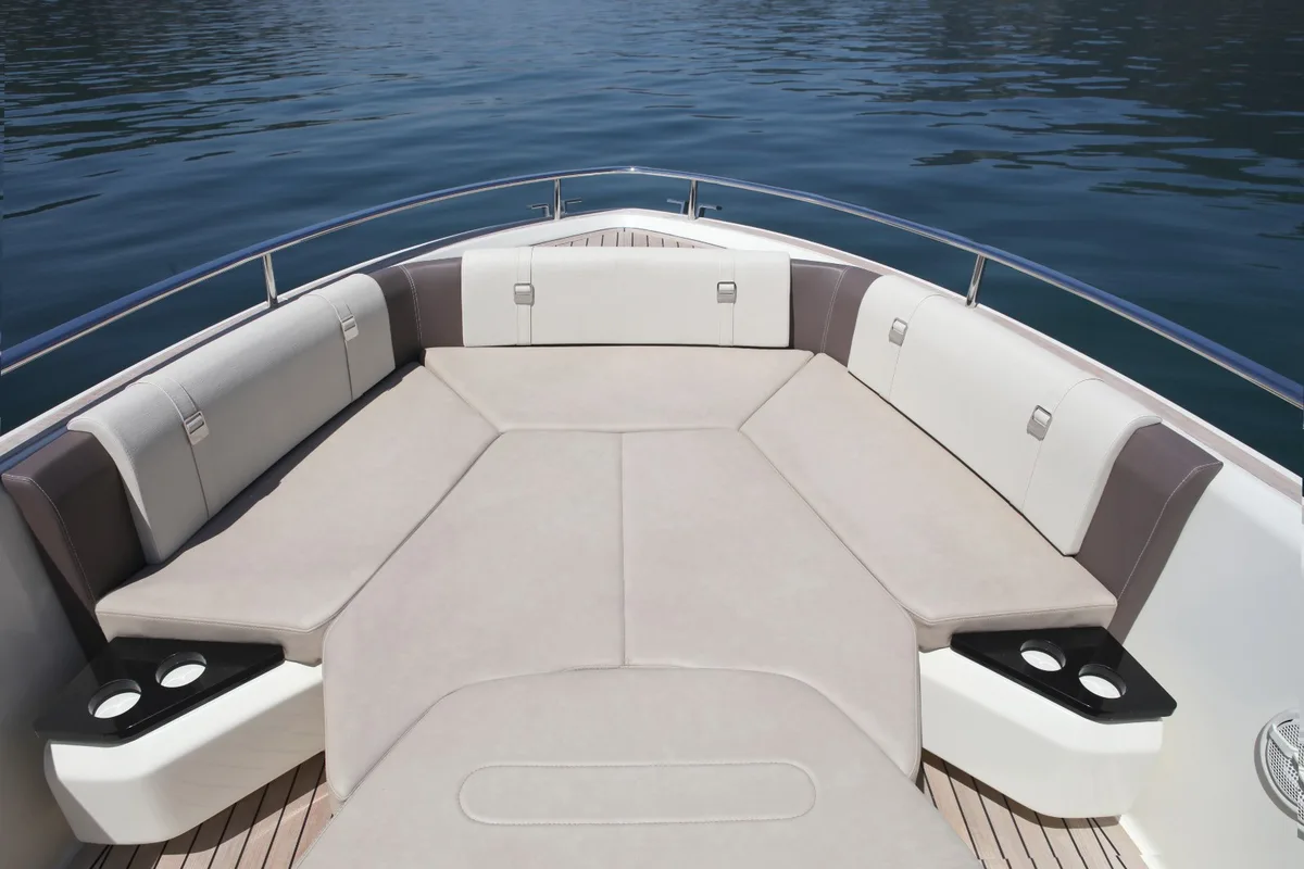 2026 Invictus INVICTUS TT 280 new yacht for sale Port Adriano Mallorca – port side exterior