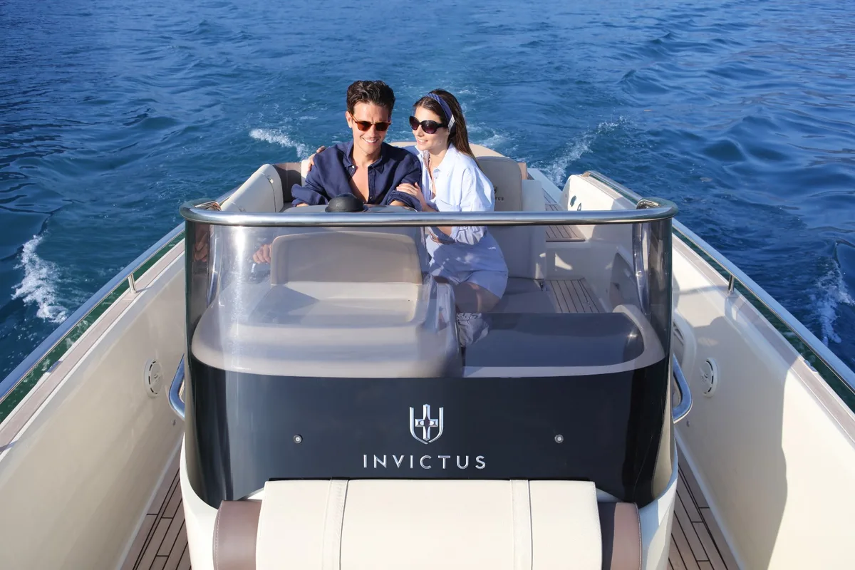 2026 Invictus INVICTUS TT 280 new yacht for sale Port Adriano Mallorca – starboard side exterior