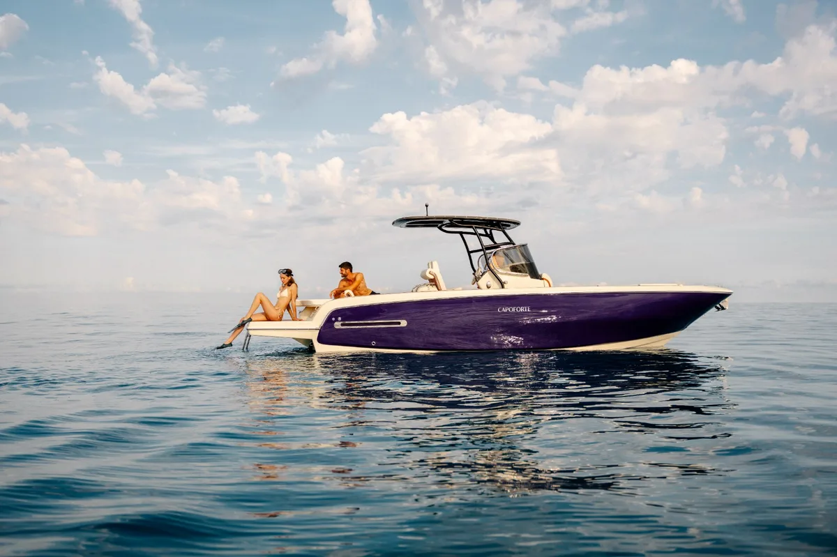 2026 Capoforte INVICTUS CAPOFORTE SXi 280 new yacht for sale Port Adriano Mallorca – interior cabin and seating