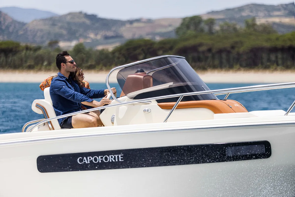 2026 Capoforte INVICTUS CAPOFORTE CX270 new yacht for sale Port Adriano Mallorca – flybridge