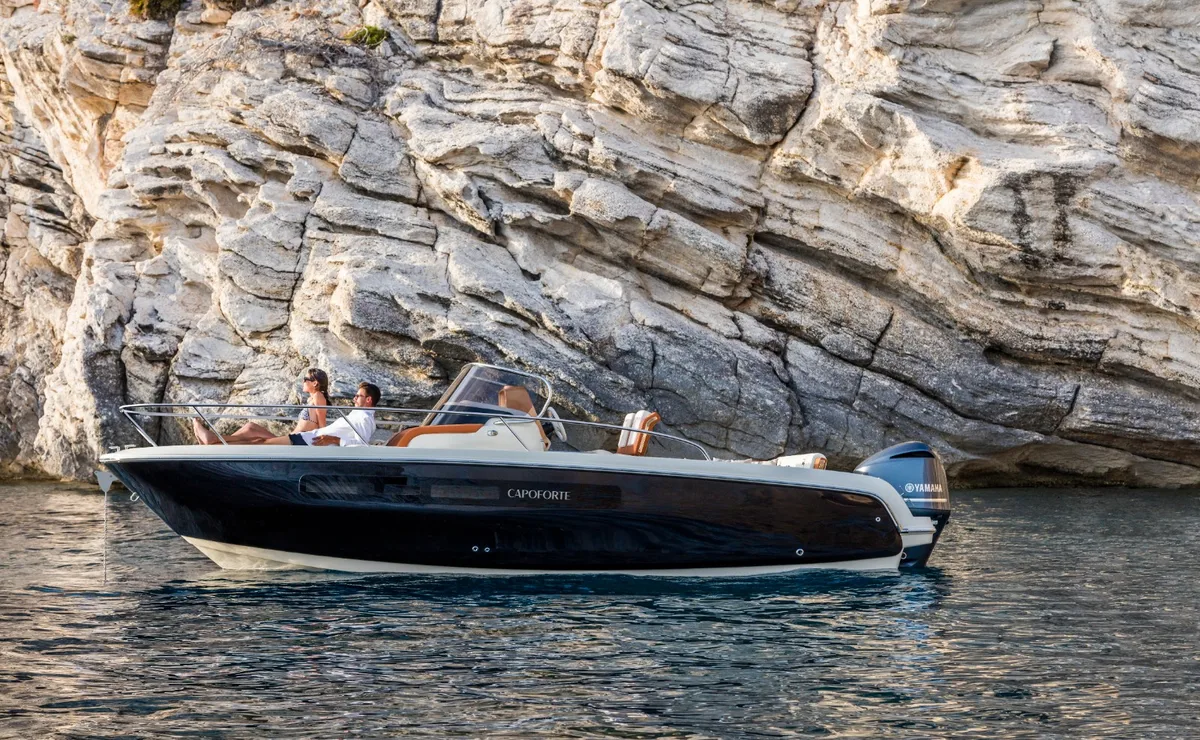 2026 Capoforte INVICTUS CAPOFORTE CX240 new yacht for sale Port Adriano Mallorca – aft deck and swim platform